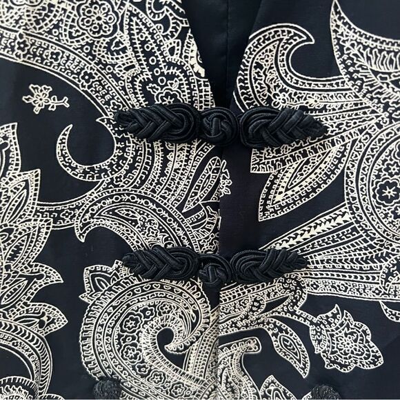 Max & Mabel printed vest. Size XS/S - Picture 3 of 6